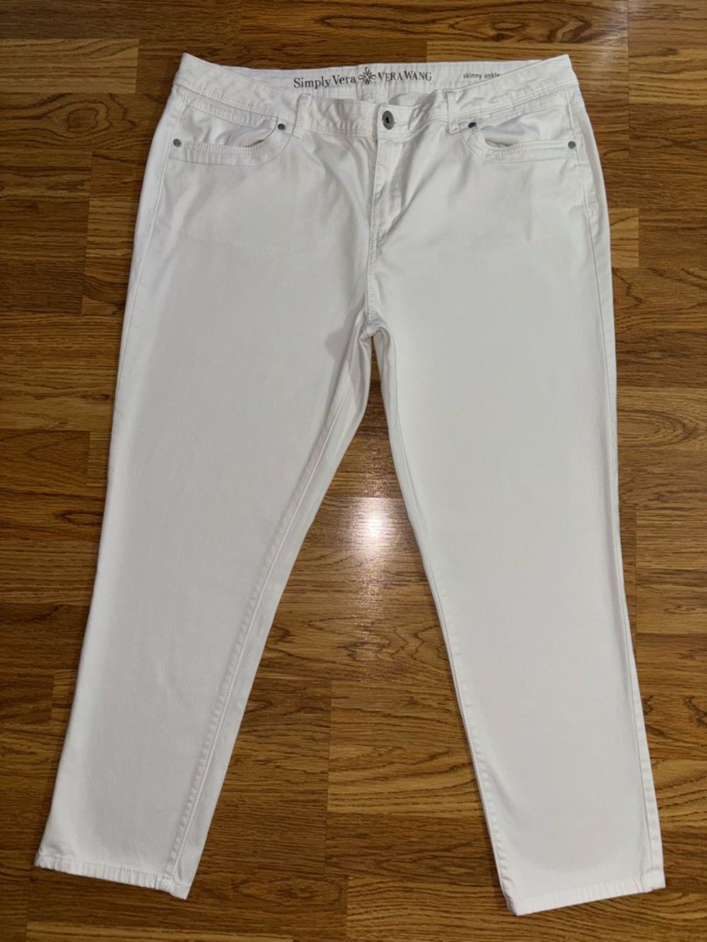 Simply Vera Wang White Skinny Ankle Chino Pants Women's Size 14 Mid Rise Stretch